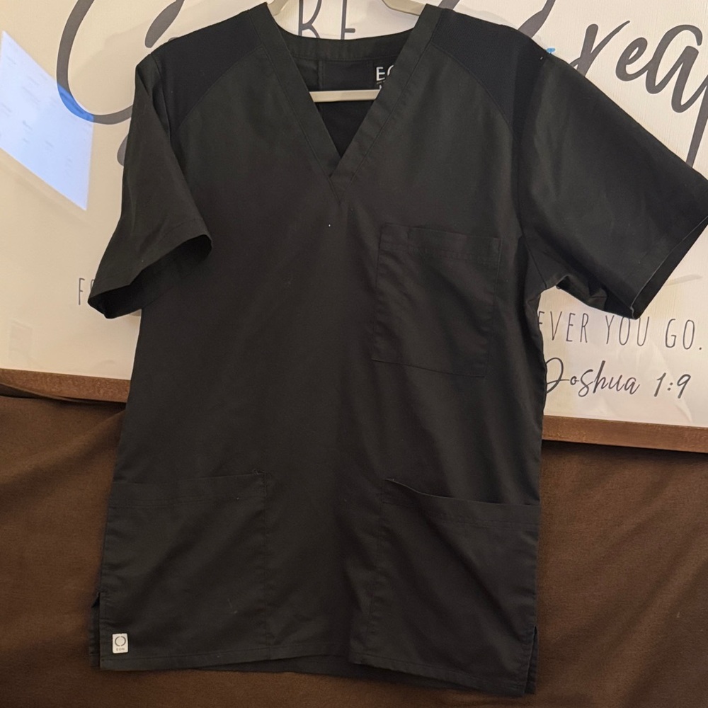 Men's Black Short Sleeve scrub top